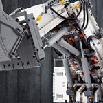 LEGO Technic Liebherr R 9800 Excavator 42100